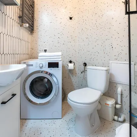 Apartment Mynest Poplinskich Poznan
