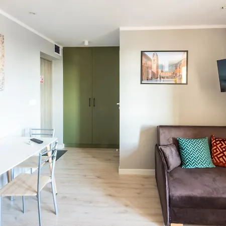 Apartment Mynest Poplinskich Poznan