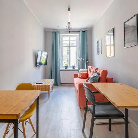 Apartment Mynest Poplinskich Poznan
