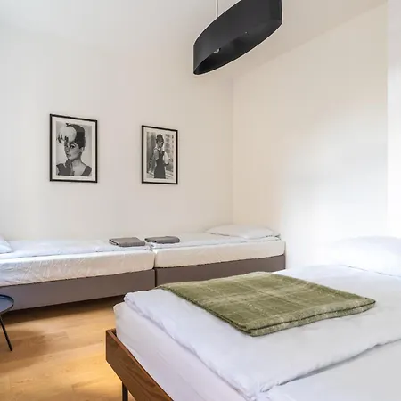 Mynest Poplinskich شقة بوزنان