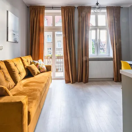 Mynest Poplinskich *